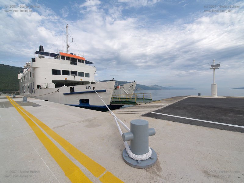 eine weitere Fhre im Hafen von Merag auf der Insel Cres