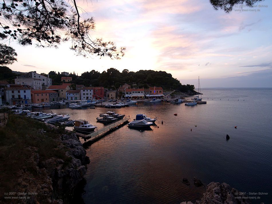 der Hafen Rovenska , ein Teil von Veli Losinj